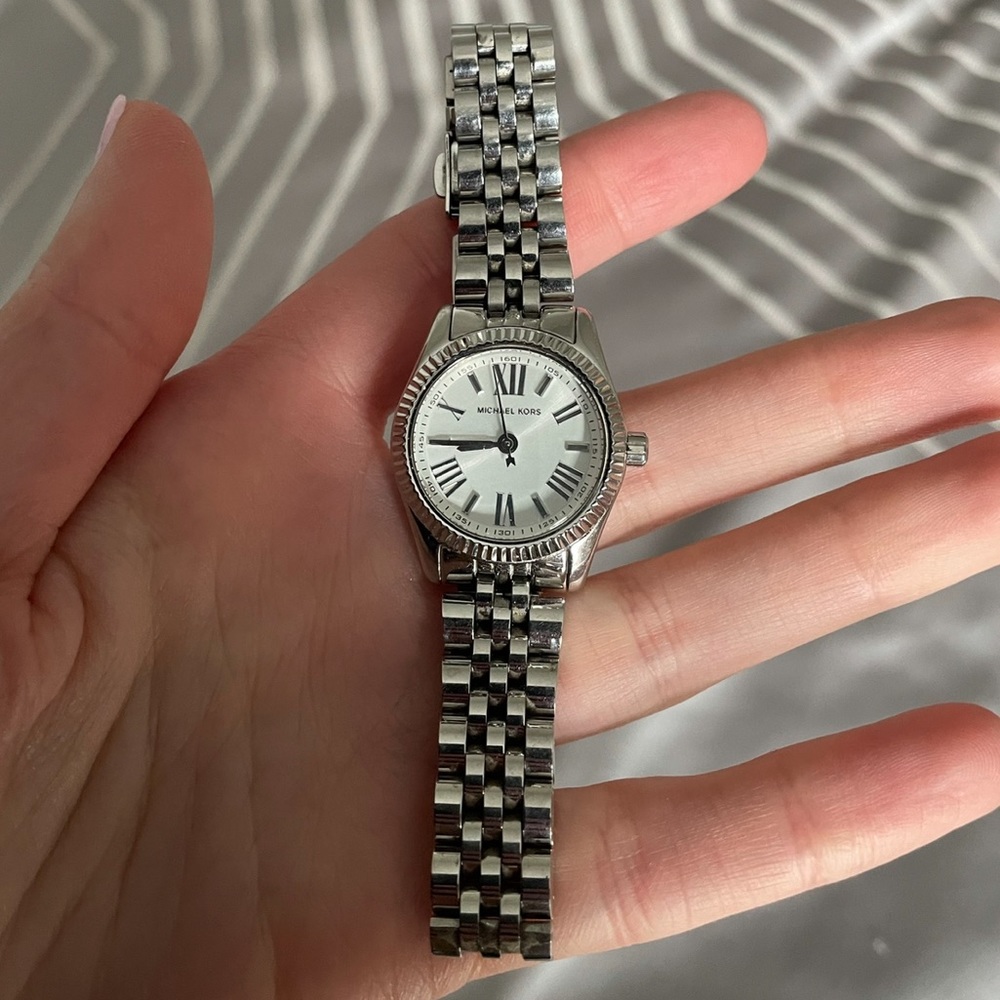 Mk watch